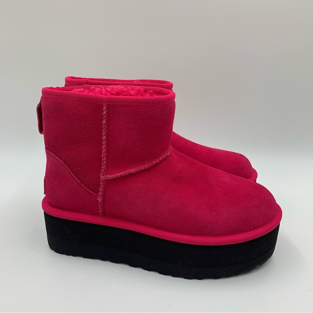 Ugg classic mini pink size 8